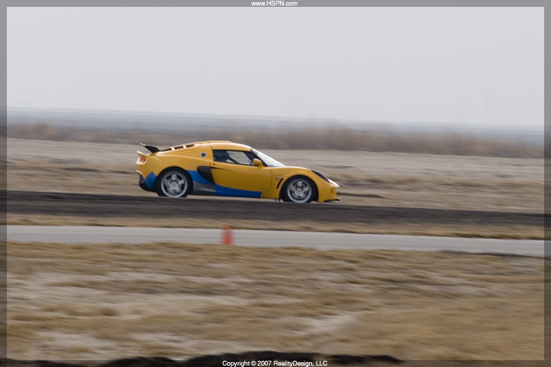 Buttonwillow - Cup 240 in the "bus stop"